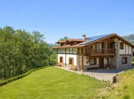 Casa Eizaola | Naturaleza y Encanto en Etxalar