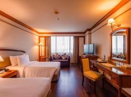 双莲酒店 ，位于洛坤府的酒店