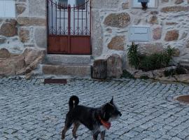 Mourisco Guest House，位于阿利若的木屋