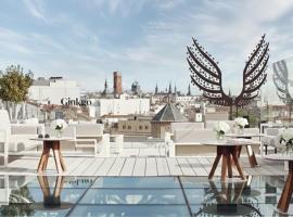 VP 西班牙廣場設計酒店，位于马德里的带泳池的酒店