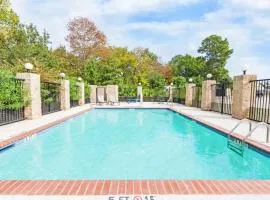 Grander Inn & Suites by IHG