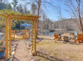 Riverfront, Hot Tub! Coosawattee River Resort Home