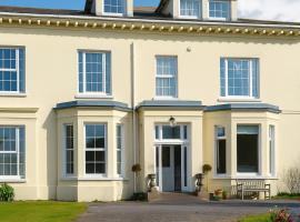 The Manor House，位于Peel的酒店