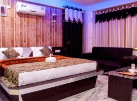 Hotel Neelam Palace，位于Singrauli的酒店