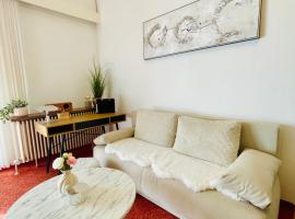 Das CLASSIQUE Galerieappartement 50qm - Elegant und geräumig wohnen - Espressomaschine, Airfryer, Balkon, Poseidon Therme im Haus - inkl Parkgarage，位于巴特格里斯巴赫的酒店