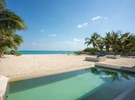Blanca Beach House - 3BR - Eco-friendly Retreat