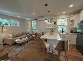 Retreat to Quail Cottage，位于彻梅纳斯的酒店