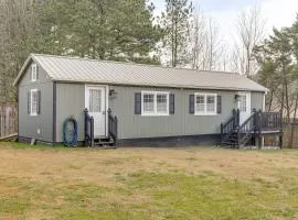 6 Mi to Clift Farm! Pet-Friendly Guesthouse