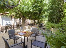 阿维尼翁中心欧洲港口宜必思酒店，位于阿维尼翁的酒店