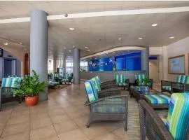 威基基阿瓜阿洛哈冲浪酒店