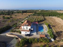 Nayia Paradise Villa! Best Villa in Cyprus，位于帕福斯的乡村别墅