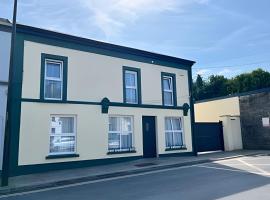 The Old Post Office Holiday Home, Dunmore，位于戈尔韦的酒店