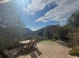 Charming apartment with stunning mountain views