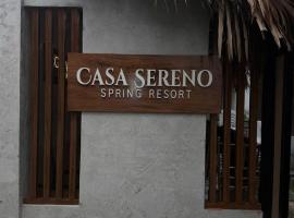 Casa Sereno Spring Resort，位于Irosin的酒店