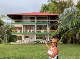 Caba&ntilde;a Pura Vida，位于Acand&iacute;的Spa酒店