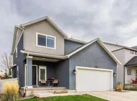 The Heber Hangout: 4BR Family Home + Spa
