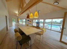 Gîte Cocooning à Vivans avec Piscine et Spa, Animaux Bienvenus - FR-1-496-384