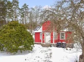 Nice Home In Ronneby With Wifi