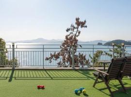 Yeosu dasi bom pension，位于丽水市的酒店