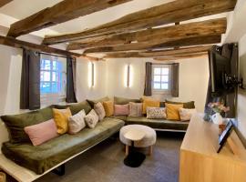 Historisches Fachwerkhaus am Rheinsteig - Unkel，位于温克尔的酒店
