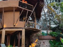 Satori Zen Club，位于Itauguá的酒店