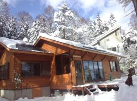 白马羚羊木屋，位于白马村的酒店