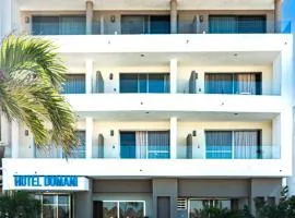 多玛尼套房酒店