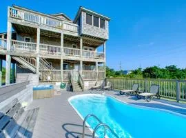 3-story Pet friendly home with private outdoor pool, hot tub, pool table, & elevator