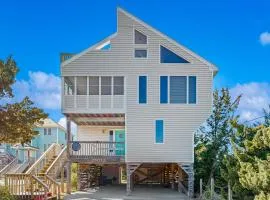 Updated home with private hot tub, ocean/sound view, firepit, shared pool/tennis