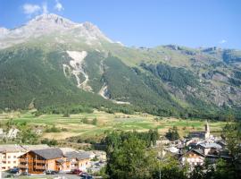 Aux portes du parc national de la Vanoise Appartement Termignon Val Cenis avec Wifi，位于泰尔米尼翁的酒店