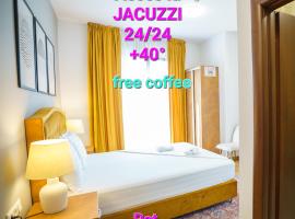 Hotel Fantazia Oradea - Self Check In & Out，位于奥拉迪亚的酒店