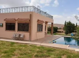 Nature au porte de Meknès piscine, pétanque