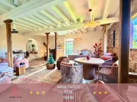 " Chez l'Artiste " Campagne - Charme - Piscine，位于Le Pin-Murelet的酒店