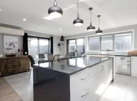 Happy Tails Devonport