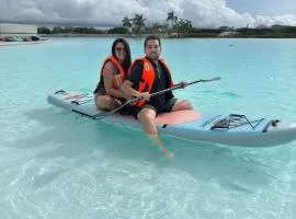Con jacuzzi privado, laguna y Paddle board