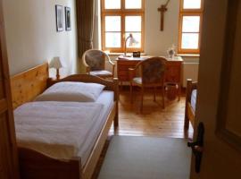 Ursulinenkloster，位于杜德尔斯塔特的酒店