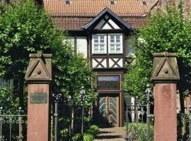 Ursulinenkloster，位于杜德尔斯塔特的酒店