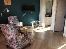 Mareva House - Discreet with parking
