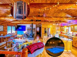 Luxe Spa Cabin: Hot Tub + Sauna + Fire，位于Pewaukee的酒店