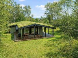 20163-Samso-Maarup-skov-23，位于Mårup的酒店