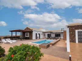 Villa Alfalfa