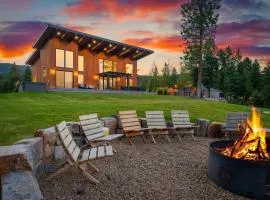 Flathead Lake - Hot Tub, Fire Pit & Forest Views