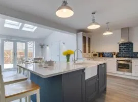 3 Bed in Woodbridge oc-30mor