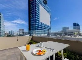 世贸中心旁伊萨亚精品酒店 