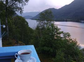 Holiday home near Skogseidvatnet，位于Sævareid的酒店