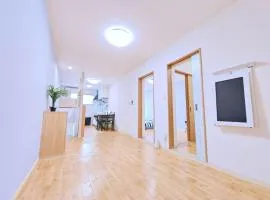 Private Cozy House in Osaka Local Market