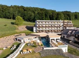 Genuss- und Wellnesshotel Puchas Kukmirn，位于库克米恩的酒店