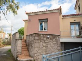 Loucas Home Kalloni Lesvos Central Stay w Balcony，位于卡洛尼的酒店