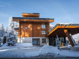 Flora Boutique Hotel，位于波罗维茨的尊贵型酒店