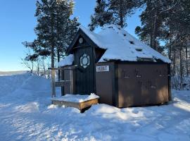 Camp Caroli Hobbit Hut，位于尤卡斯耶尔维的酒店
